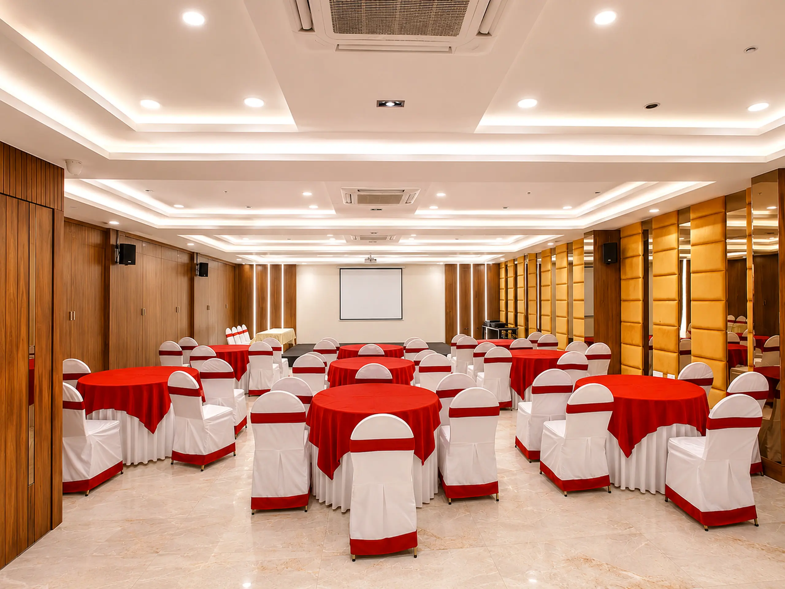 BLOFT Hotel Banquet Hall